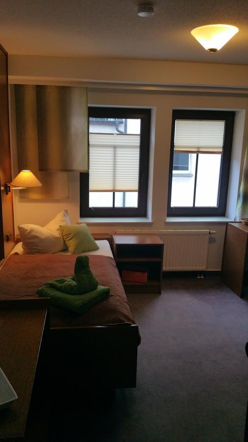Hotel Am Markt Ehrenfriedersdorf ภายนอก รูปภาพ