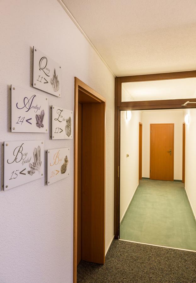 Hotel Am Markt Ehrenfriedersdorf ภายนอก รูปภาพ