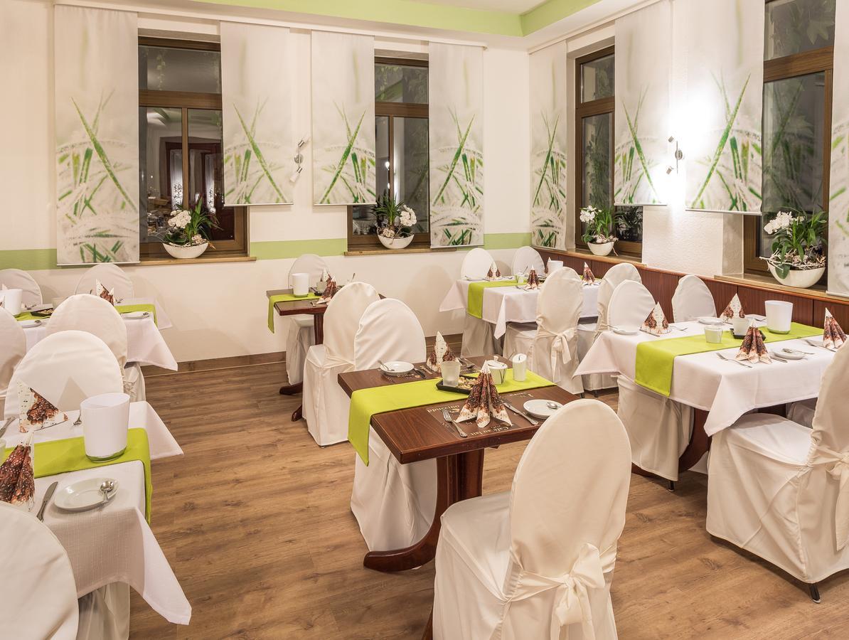 Hotel Am Markt Ehrenfriedersdorf ภายนอก รูปภาพ